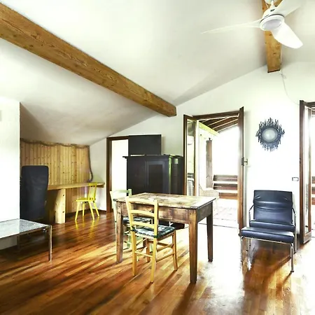 Il Larice D' Oro 3* Sueglio