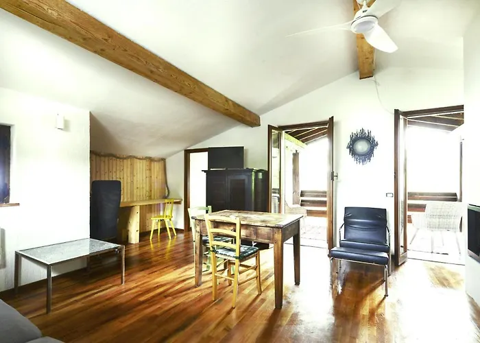 Il Larice D' Oro 3* Sueglio